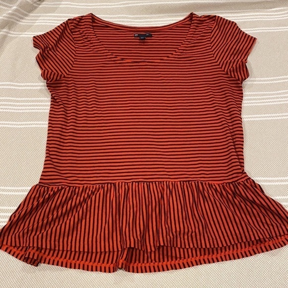 Gap Striped Peplum Tee EUC - Picture 9 of 9